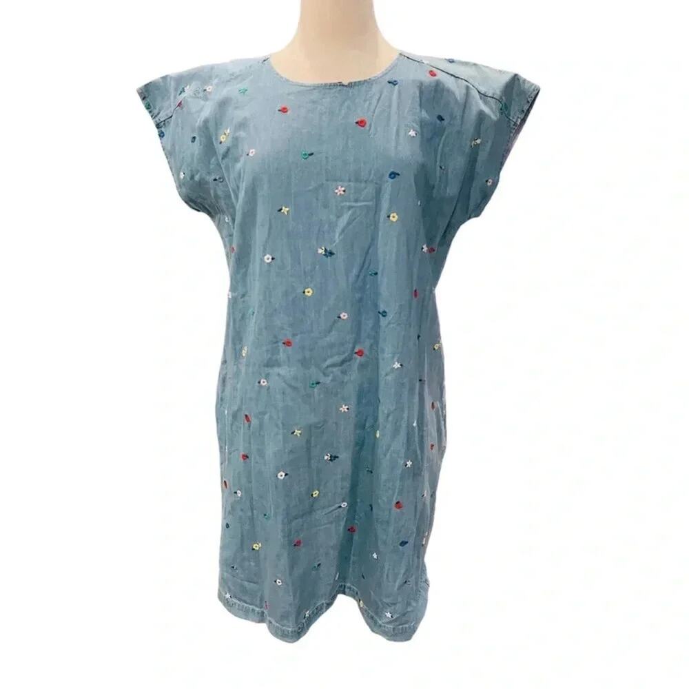 Hanna Andersson Embroidered Chambray Dress Relaxed Fit Denim Blue size L NWT